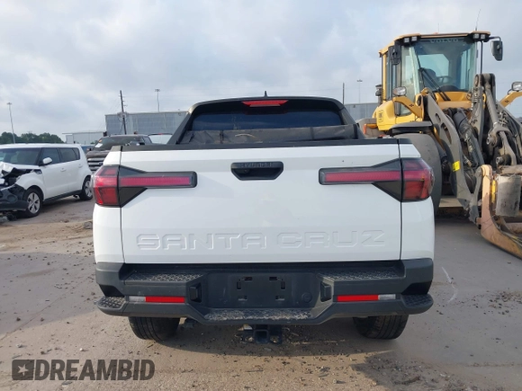 2022 Hyundai Santa Cruz SEL z VIN 5NTJBDAE5NH007005, wystawiony jako IAAI lot #42058065 z przebiegiem 30 825 mil mil oraz . Historia ofert i sprzedaży dostępna na DreamBid. Obrazek 17.