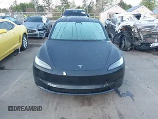 2025 Tesla Model 3 Long Range with VIN 5YJ3E1EA1SF877851, listed as a IAAI auction lot 41917772 with 2,313 mi miles and . Bid and sale history available at carsss.com. Image 11.