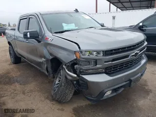 2019 Chevrolet Silverado 1500 RST with VIN 3GCUYEED3KG193326, listed as a IAAI auction lot 41666024 with 97,878 mi miles. Bid and sale history available at carsss.com. Image 1.