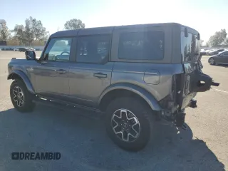 2023 Ford Bronco with VIN 1FMEE5DP0PLB97820, listed as a Copart auction lot 50392985 with 29,950 mi miles and Salvage Title. Bid and sale history available at DreamBid. Image 2.