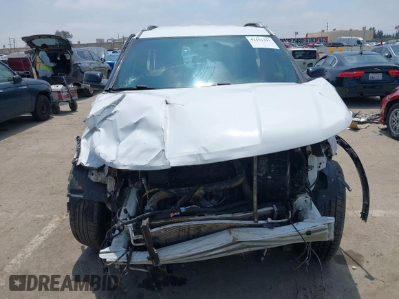 2017 Ford Explorer XLT with VIN 1FM5K7D89HGC85465, listed as a IAAI auction lot 42151342 with Not provided miles and . Bid and sale history available at DreamBid. Image 12.