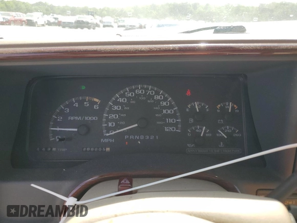 1999 Cadillac Escalade z VIN 1GYEK13RXXR408201, wystawiony jako Copart lot #53805845 z przebiegiem 268 205 mil mil oraz Szkoda całkowita • Salvage title. Historia ofert i sprzedaży dostępna na DreamBid. Obrazek 9.