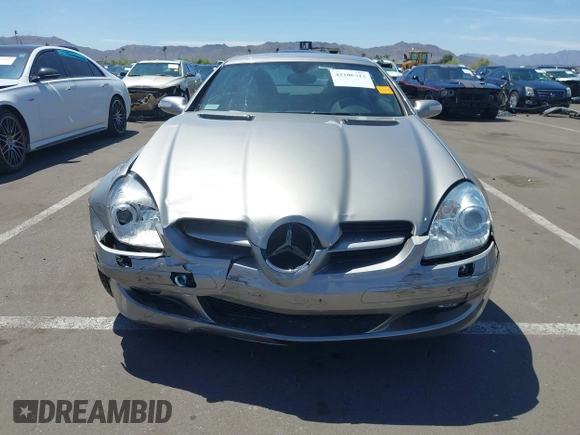 2006 Mercedes-Benz SLK-Class 3.5L with VIN WDBWK56F66F100007, listed as a IAAI auction lot 42108912 with 115,920 mi miles. Bid and sale history available at carsss.com. Image 6.