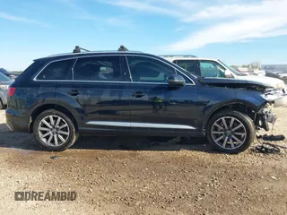 2017 Audi Q7 Premium Plus z VIN WA1LAAF74HD044974, wystawiony jako IAAI lot #41823974 z przebiegiem 135 619 mil mil oraz . Historia ofert i sprzedaży dostępna na DreamBid. Obrazek 13.