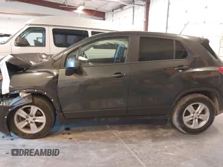 2020 Chevrolet Trax LS with VIN 3GNCJKSB5LL197234, listed as a IAAI auction lot 41821554 with 34,159 mi miles. Bid and sale history available at carsss.com. Image 14.