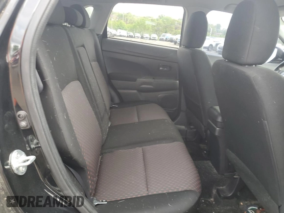 2019 Mitsubishi Outlander ES z VIN JA4AR3AU1KU016081, wystawiony jako Copart lot #55877175 z przebiegiem 97 964 mil mil oraz Czysty tytuł • Clean title. Historia ofert i sprzedaży dostępna na DreamBid. Obrazek 11.