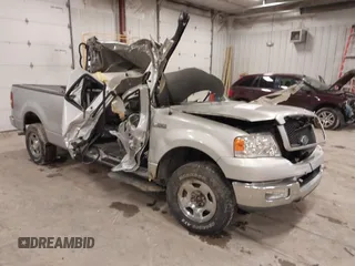 2004 Ford F-150 STX with VIN 1FTRX12W84NC03804, listed as a IAAI auction lot 41683231 with 1 mi miles. Bid and sale history available at carsss.com. Image 1.