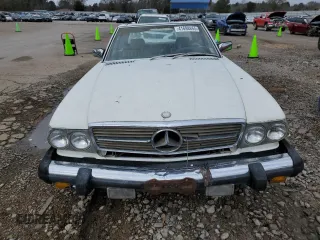 1983 Mercedes-Benz 380 380SL with VIN WDBBA45A4DB026138, listed as a Copart auction lot 41698865 with 107,780 mi miles and Clean Title. Bid and sale history available at carsss.com. Image 5.