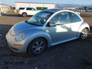 2006 Volkswagen New Beetle Coupe with VIN 3VWRW31C76M420759, listed as a IAAI auction lot 41406398 with 120,287 mi miles. Bid and sale history available at carsss.com. Image 2.