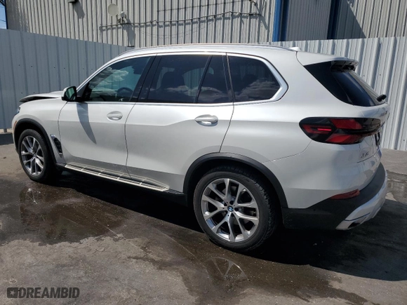 2024 BMW X5 sDrive40i with VIN 5UX13EU03R9T50071, listed as a Copart auction lot 53901495 with 34,178 mi miles and Clean Title. Bid and sale history available at carsss.com. Image 2.