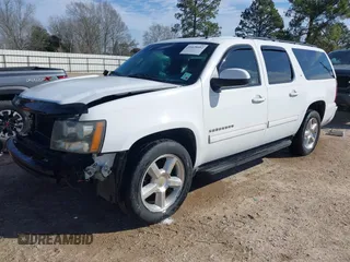 2011 Chevrolet Suburban LT with VIN 1GNSCJE00BR218380, listed as a IAAI auction lot 41628402 with 133,394 mi miles. Bid and sale history available at carsss.com. Image 18.