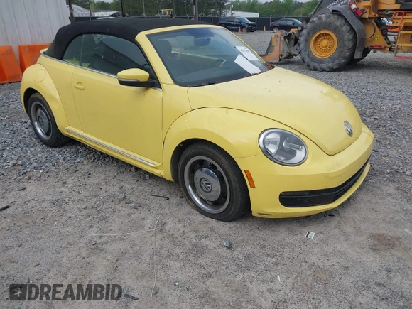2013 Volkswagen Beetle 2.5L with VIN 3VW5P7AT1DM802091, listed as a IAAI auction lot 41947850 with 92,937 mi miles and . Bid and sale history available at DreamBid. Image 1.