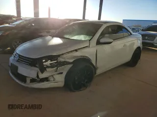2015 Volkswagen Eos Komfort с VIN WVWBW8AH9FV001976, выставлен на аукционе Copart как лот 85808354 с пробегом 54 250 миль миль и Списание • Salvage title. История ставок и продаж доступна на DreamBid. Изображение 1.