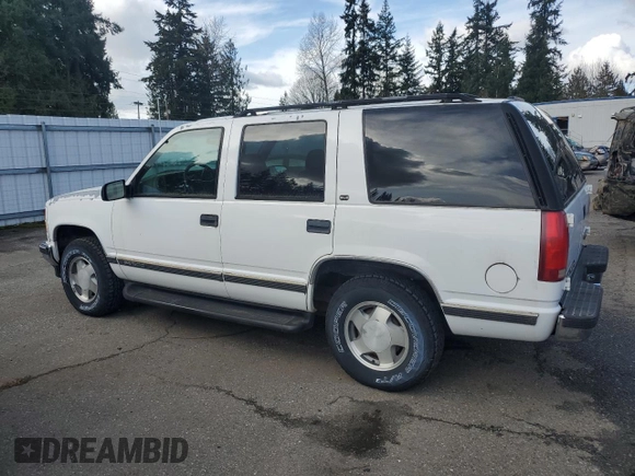 1997 GMC Yukon with VIN 1GKEK13R5VJ762200, listed as a Copart auction lot 47579745 with 165,573 mi miles and Clean Title. Bid and sale history available at carsss.com. Image 2.