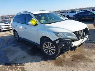 2015 Nissan Pathfinder SL with VIN 5N1AR2MN3FC664811, listed as a IAAI auction lot 41472704 with 145,265 mi miles and . Bid and sale history available at DreamBid. Image 1.