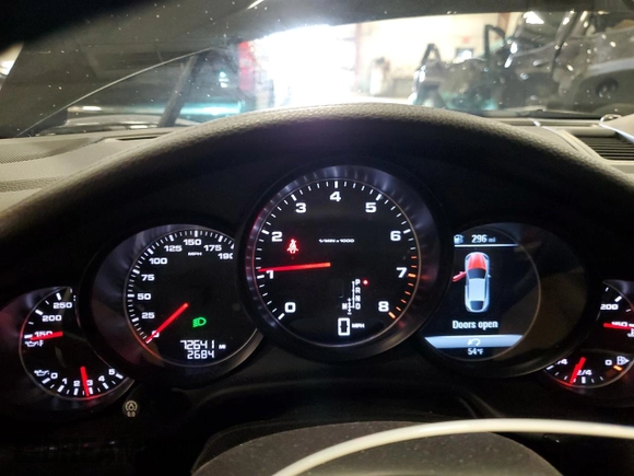 2015 Porsche Panamera 4 with VIN WP0AA2A74FL005850, listed as a Copart auction lot 52000275 with 72,641 mi miles and Clean Title. Bid and sale history available at DreamBid. Image 9.