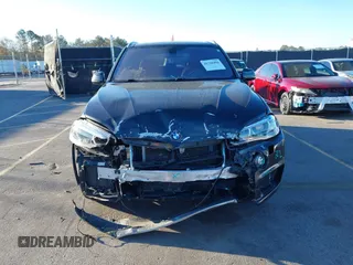 2017 BMW X5 xDrive50i z VIN 5UXKR6C34H0J85462, wystawiony jako IAAI lot #41768496 z przebiegiem 109 596 mil mil oraz . Historia ofert i sprzedaży dostępna na DreamBid. Obrazek 12.