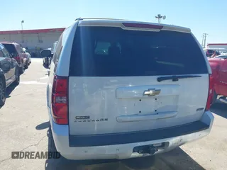 2011 Chevrolet Suburban LT with VIN 1GNSCJE07BR342646, listed as a IAAI auction lot 41698811 with 118,856 mi miles. Bid and sale history available at carsss.com. Image 16.