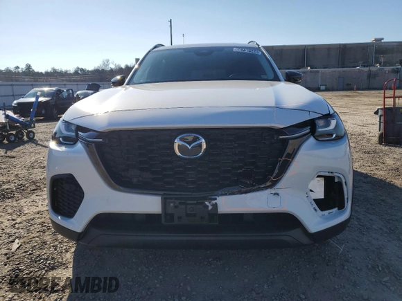 2025 Mazda CX-70 Preferred z VIN JM3KJBHDXS1116965, wystawiony jako Copart lot #86739144 z przebiegiem 4928 mil mil oraz Tytuł czysty. Historia ofert i sprzedaży dostępna na DreamBid. Obrazek 5.
