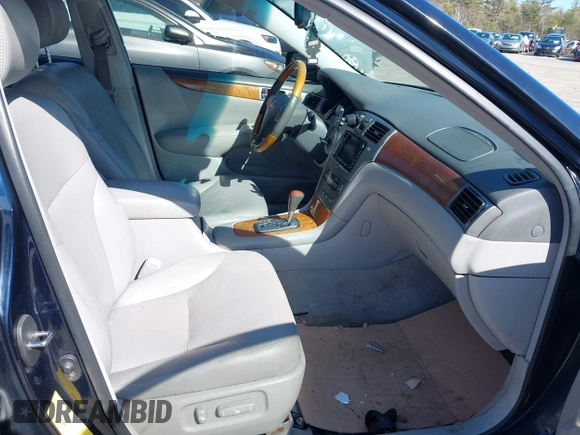 2005 Lexus ES 350 z VIN JTHBA30G955096353, wystawiony jako IAAI lot #41940137 z przebiegiem 172 947 mil mil oraz . Historia ofert i sprzedaży dostępna na DreamBid. Obrazek 5.