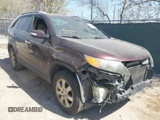 2011 Kia Sorento LX with VIN 5XYKT4A13BG145755, listed as a IAAI auction lot 41796688 with 165,391 mi miles. Bid and sale history available at carsss.com. Image 1.