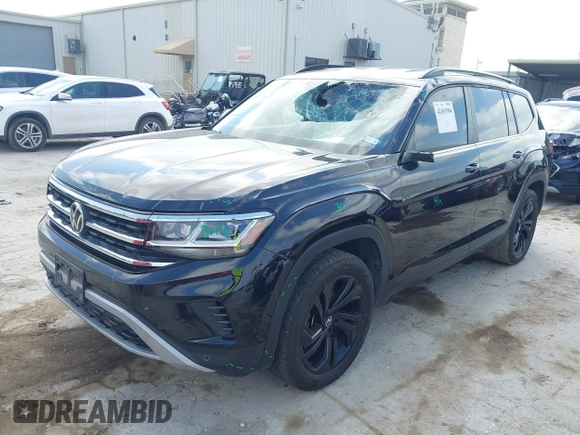 2022 Volkswagen Atlas SE with VIN 1V2WR2CA0NC528514, listed as a IAAI auction lot 42403584 with 60,778 mi miles and . Bid and sale history available at DreamBid. Image 17.