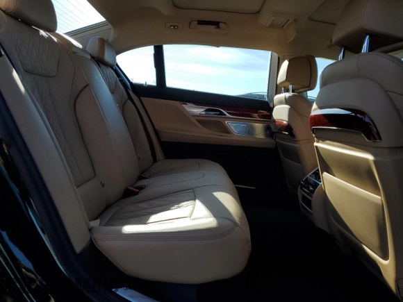 2022 BMW 7 Series with VIN WBA7U2C11NCJ22940, listed as a Copart auction lot 87848125 with 37,023 mi miles and Salvage title. Bid and sale history available at DreamBid. Image 10.