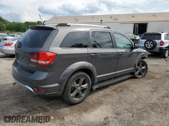 2015 Dodge Journey Crossroad with VIN 3C4PDDGG7FT676017, listed as a Copart auction lot 61740615 with 111,267 mi miles and Salvage title. Bid and sale history available at DreamBid. Image 3.