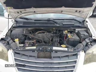 2010 Chrysler Town & Country Touring with VIN 2A4RR5D17AR463316, listed as a IAAI auction lot 42075932 with 260,617 mi miles. Bid and sale history available at carsss.com. Image 10.