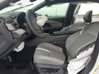 2025 Toyota Camry LE z VIN 4T1DAACK4SU536541, wystawiony jako Copart lot #56383535 z przebiegiem Nie podano mil oraz Szkoda całkowita • Salvage title. Historia ofert i sprzedaży dostępna na DreamBid. Obrazek 7.