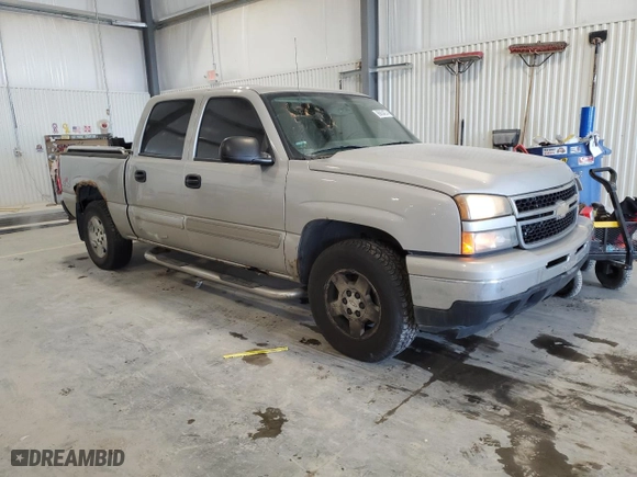 2007 Chevrolet Silverado 1500 Classic LT1 with VIN 2GCEK13Z971139834, listed as a Copart auction lot 86634574 with 95,632 mi miles and Salvage Title. Bid and sale history available at carsss.com. Image 4.