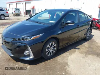 2021 Toyota Prius LE с VIN JTDKAMFP5M3187029, выставлен на аукционе IAAI как лот 41985248 с пробегом 16 419 миль миль и . История ставок и продаж доступна на DreamBid. Изображение 17.