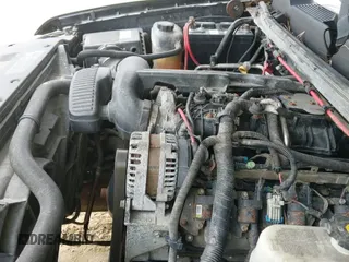 2007 Chevrolet Silverado 1500 1LT z VIN 2GCEK13M271644747, wystawiony jako IAAI lot #42812995 z przebiegiem 213 404 mil mil oraz . Historia ofert i sprzedaży dostępna na DreamBid. Obrazek 21.