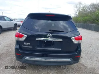 2014 Nissan Pathfinder SV with VIN 5N1AR2MN8EC715394, listed as a IAAI auction lot 42080367 with 141,208 mi miles. Bid and sale history available at carsss.com. Image 17.