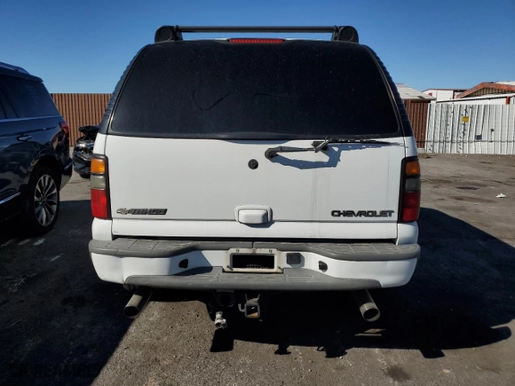 2005 Chevrolet Tahoe Z71 with VIN 1GNEK13T15R191837, listed as a Copart auction lot 50443765 with 267,489 mi miles and Clean Title. Bid and sale history available at carsss.com. Image 6.