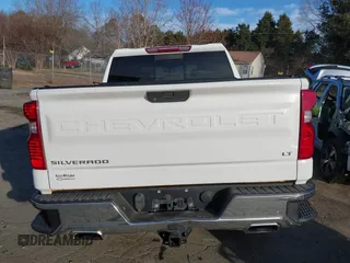 2019 Chevrolet Silverado 1500 LT with VIN 3GCUYDED6KG131283, listed as a IAAI auction lot 41663381 with 103,041 mi miles. Bid and sale history available at carsss.com. Image 16.