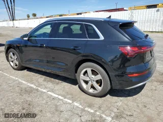 2019 Audi e-tron Premium Plus with VIN WA1LAAGE8KB023318, listed as a Copart auction lot 40812503 with 21,810 mi miles. Bid and sale history available at carsss.com. Image 2.