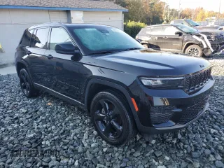 2023 Jeep Grand Cherokee Altitude with VIN 1C4RJGAG3PC580958, listed as a Copart auction lot 78397044 with 41,544 mi miles and Non repairable. Bid and sale history available at DreamBid. Image 4.