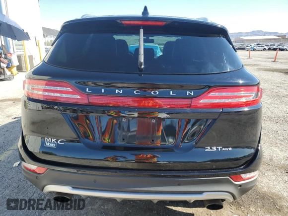 2017 Lincoln MKC Reserve z VIN 5LMTJ3DH4HUL03338, wystawiony jako Copart lot #61224815 z przebiegiem 68 785 mil mil oraz Szkoda całkowita • Salvage title. Historia ofert i sprzedaży dostępna na DreamBid. Obrazek 6.
