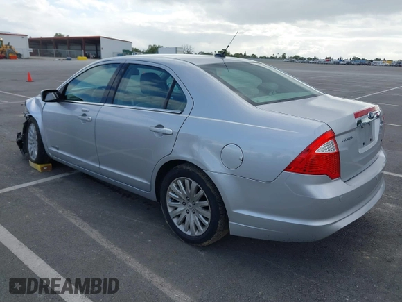 2010 Ford Fusion Hybrid with VIN 3FADP0L37AR261099, listed as a IAAI auction lot 41903543 with 160,070 mi miles. Bid and sale history available at carsss.com. Image 3.