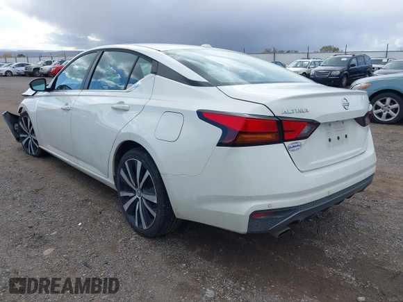 2020 Nissan Altima SR z VIN 1N4BL4CVXLC214582, wystawiony jako IAAI lot #40665527 z przebiegiem 90 224 mil mil oraz . Historia ofert i sprzedaży dostępna na DreamBid. Obrazek 3.