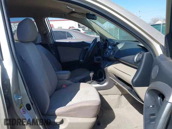 2007 Toyota RAV4 with VIN JTMBK33V375033888, listed as a IAAI auction lot 41759660 with 1 mi miles. Bid and sale history available at carsss.com. Image 5.