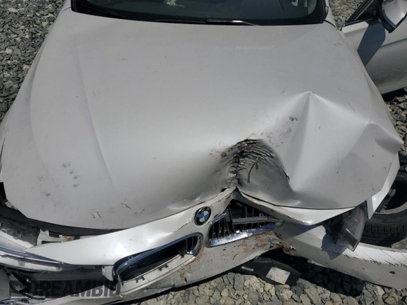2014 BMW 3 Series 328i with VIN WBA3C1C53EK112799, listed as a Copart auction lot 61493585 with Not provided miles and Salvage title. Bid and sale history available at DreamBid. Image 11.