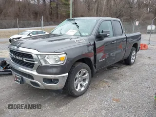 2022 Ram 1500 Big Horn z VIN 1C6SRFBT1NN282837, wystawiony jako IAAI lot #41492037 z przebiegiem 75 034 mil mil oraz . Historia ofert i sprzedaży dostępna na DreamBid. Obrazek 2.