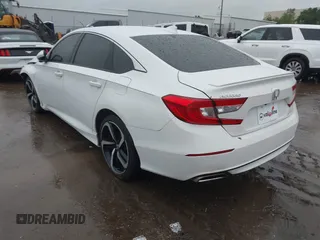 2019 Honda Accord Sport z VIN 1HGCV2F38KA034651, wystawiony jako IAAI lot #42159337 z przebiegiem 112 245 mil mil oraz . Historia ofert i sprzedaży dostępna na DreamBid. Obrazek 3.