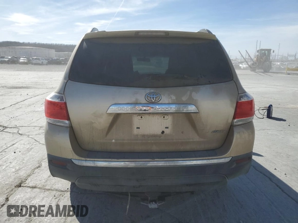 2011 Toyota Highlander z VIN 5TDBK3EHXBS058703, wystawiony jako Copart lot #50528895 z przebiegiem 185 124 mil mil oraz Czysty tytuł • Clean title. Historia ofert i sprzedaży dostępna na DreamBid. Obrazek 6.