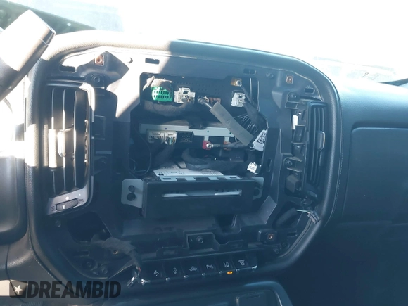 2018 Chevrolet Silverado 3500HD High Country with VIN 1GC4K1EY6JF207068, listed as a IAAI auction lot 41288394 with 110,158 mi miles and . Bid and sale history available at DreamBid. Image 17.