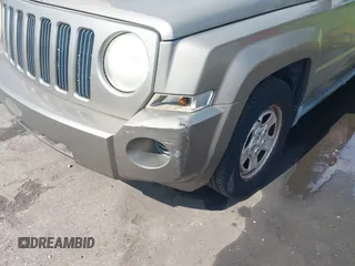 2008 Jeep Patriot Sport с VIN 1J8FF28W38D700492, выставлен на аукционе IAAI как лот 42526670 с пробегом 165 512 миль миль и . История ставок и продаж доступна на DreamBid. Изображение 6.