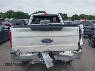 2019 Ford F-250 XL with VIN 1FT7W2BT4KEF15878, listed as a IAAI auction lot 42082697 with 183,497 mi miles and . Bid and sale history available at DreamBid. Image 16.