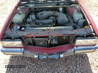 1991 Cadillac DeVille z VIN 1G6CD53B8M4347542, wystawiony jako Copart lot #48966595 z przebiegiem 153 152 mil mil oraz Szkoda całkowita • Salvage title. Historia ofert i sprzedaży dostępna na DreamBid. Obrazek 11.